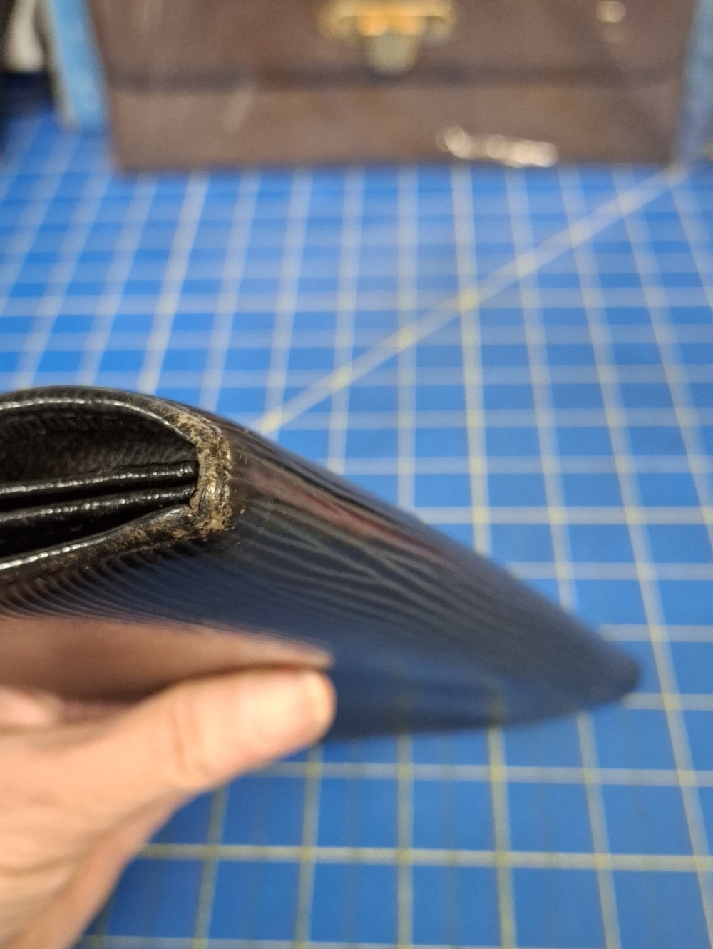 Louis Vuitton Epi Leather llLong Wallet 7x4x1 Preloved - Picture 12 of 16